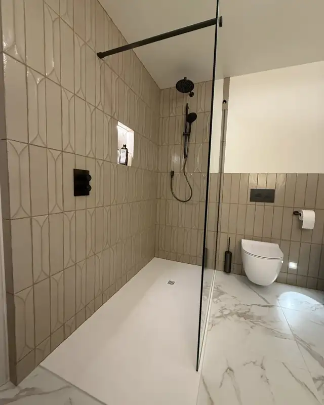 entis-4-5-tiles-shower-plymouth