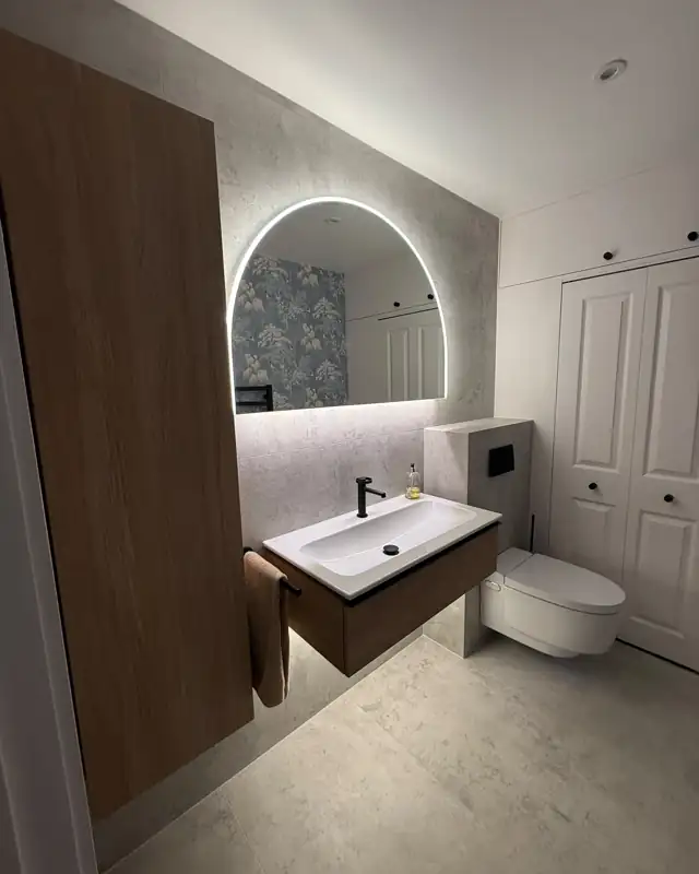 plymouth_downstairs_toilet